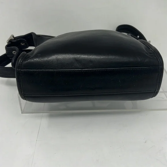 Coach Legacy K9N-9997 Black Leather Crossbody Shoulder Zip Bag - Picture 7 of 14